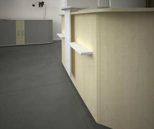 Rehausse design pour rehausse en saillie de banque d'accueil